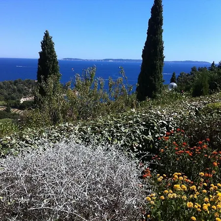 Holiday home Maison Calme Tres Belle Vue Lavandou